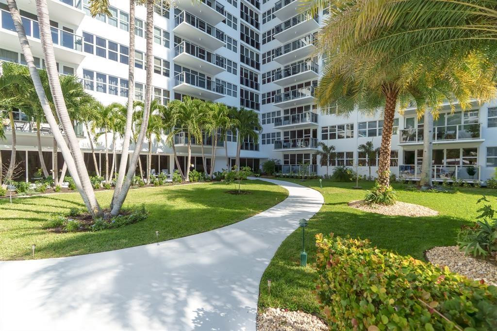 3333 NE 34th Street 522