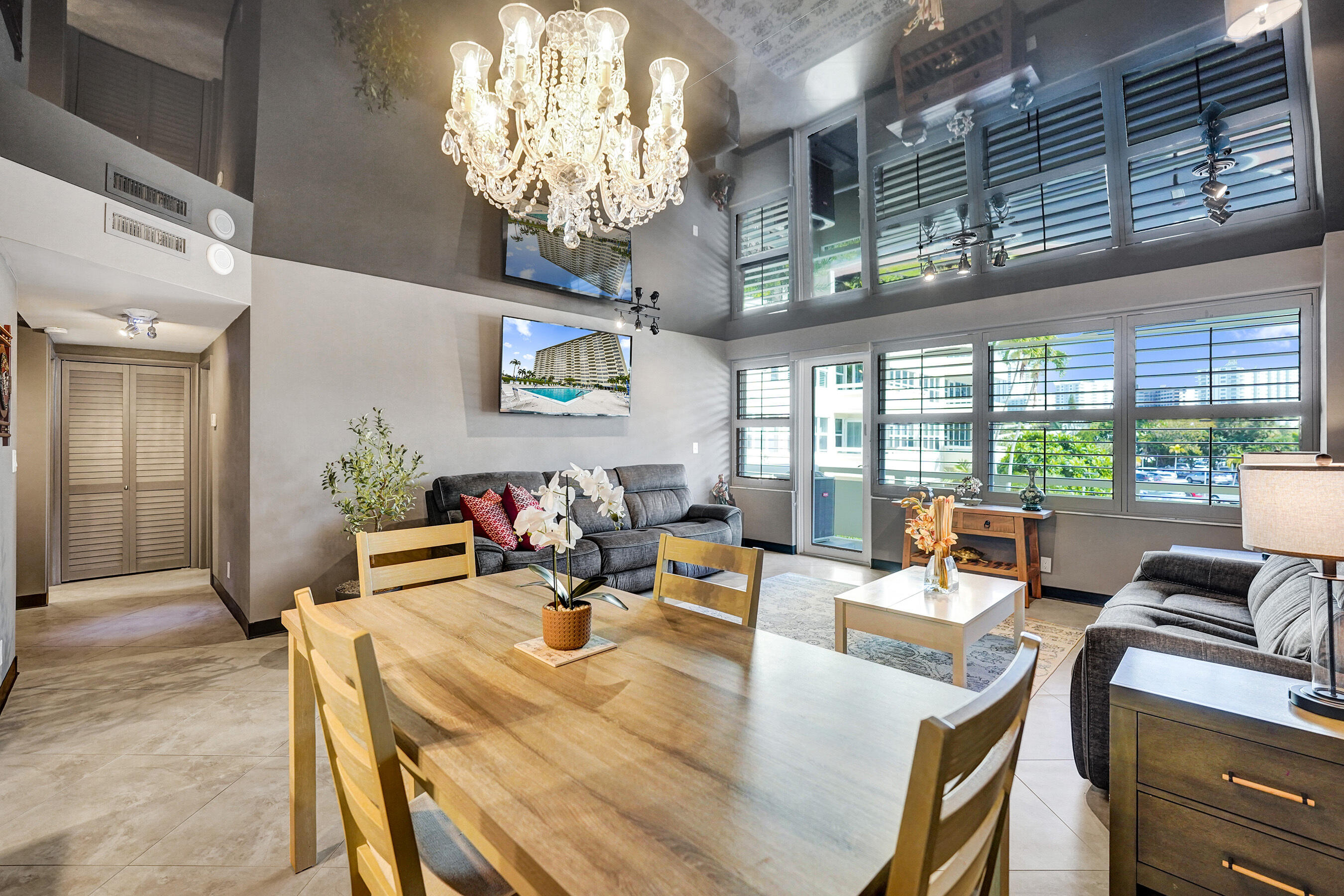 3200 NE 36th Street 220
