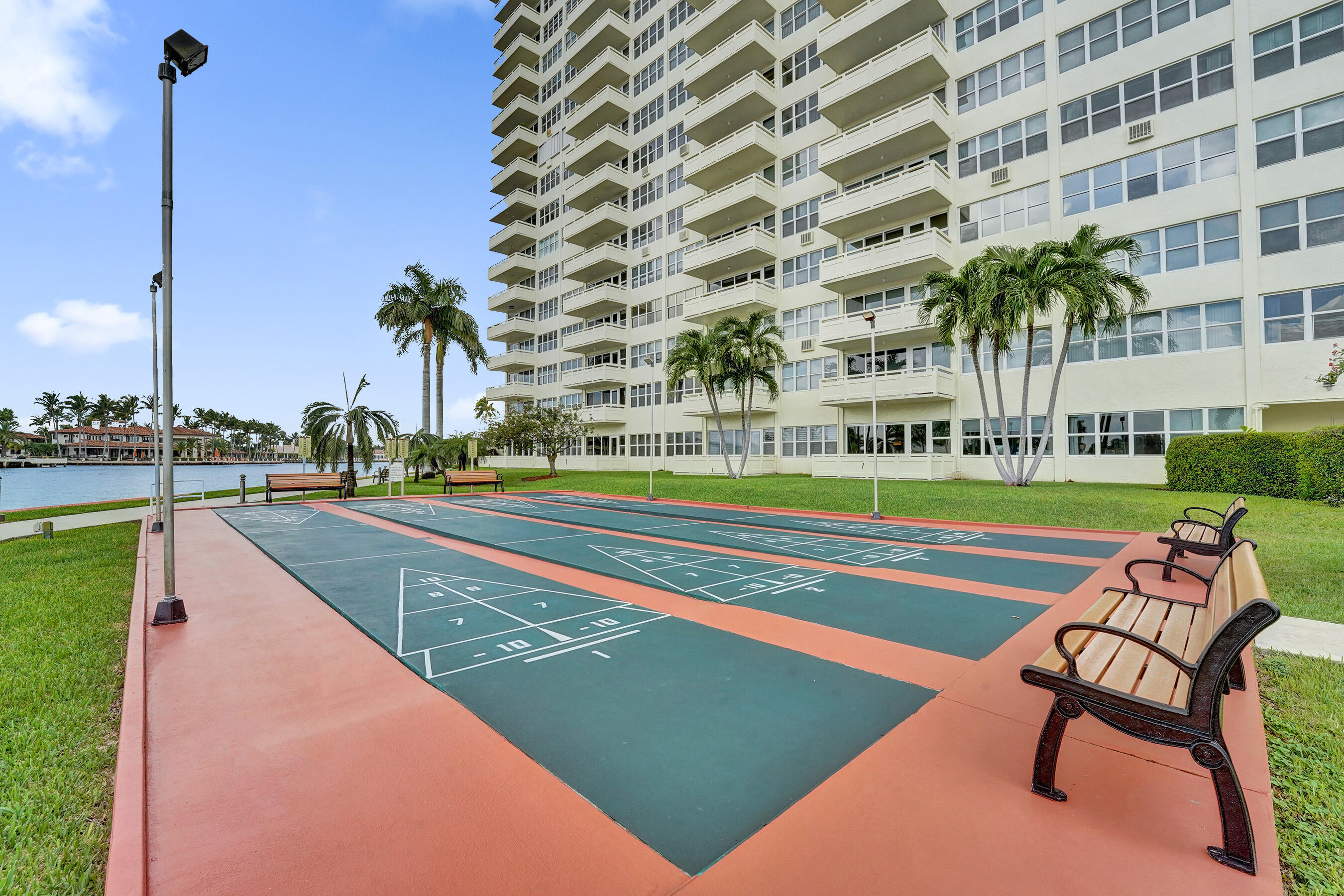 3200 NE 36th Street 220