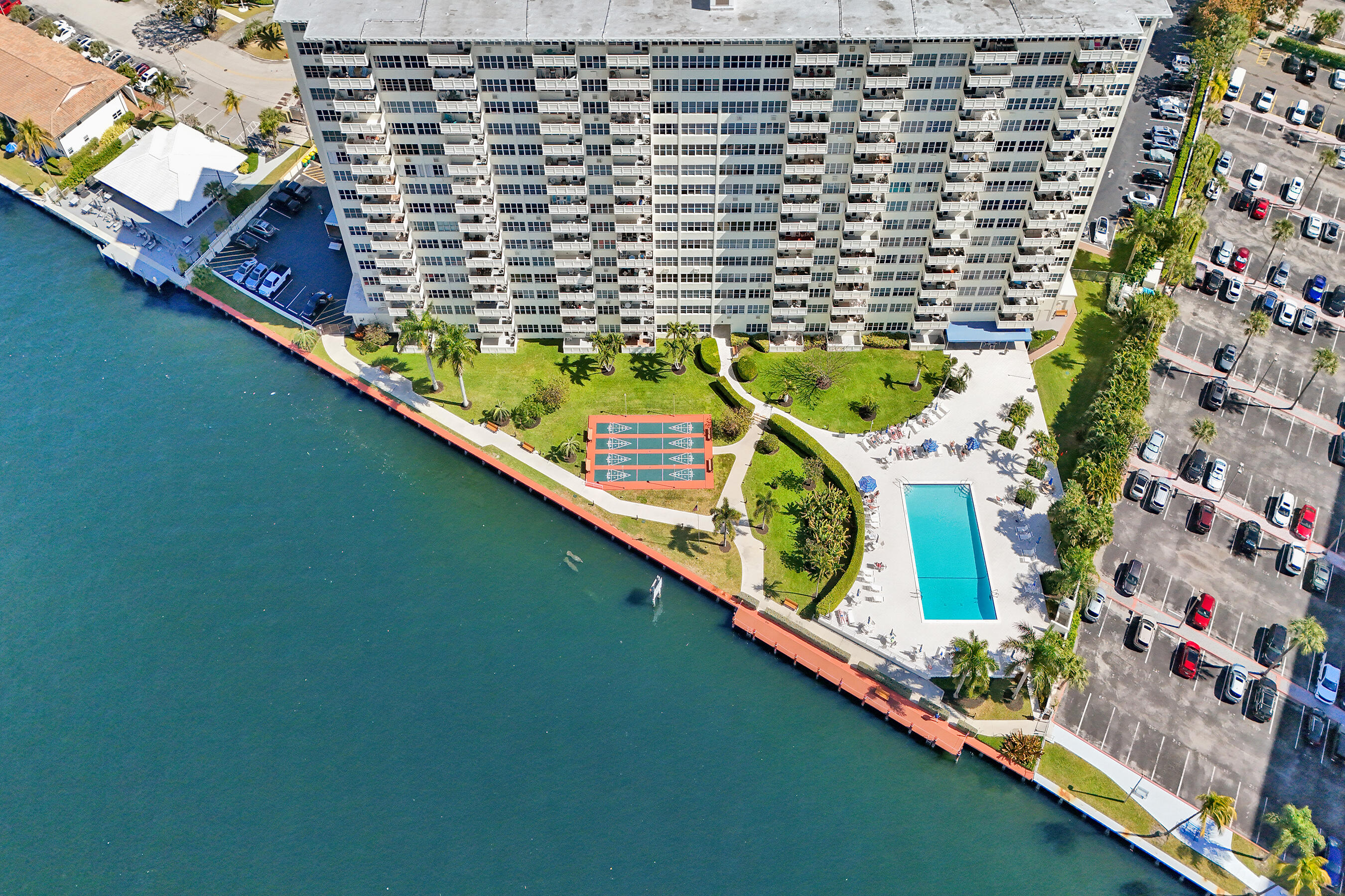 3200 NE 36th Street 220