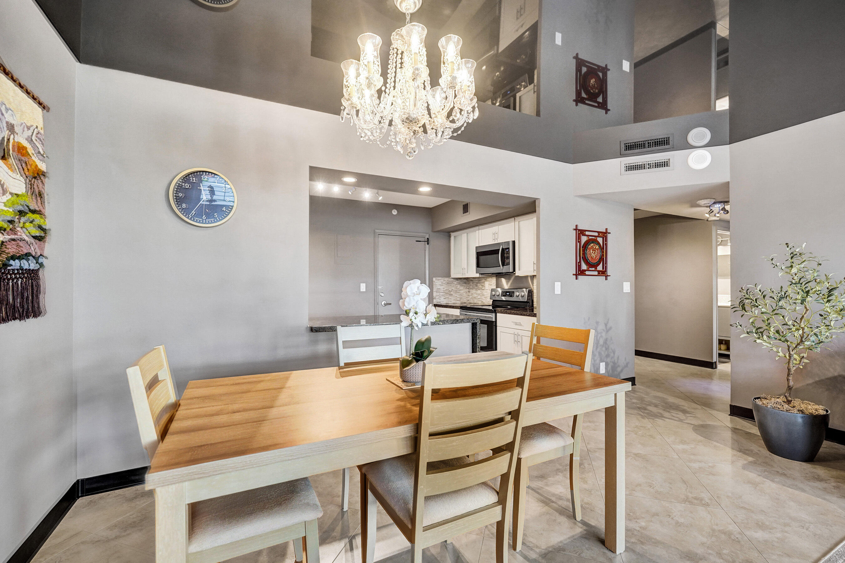 3200 NE 36th Street 220