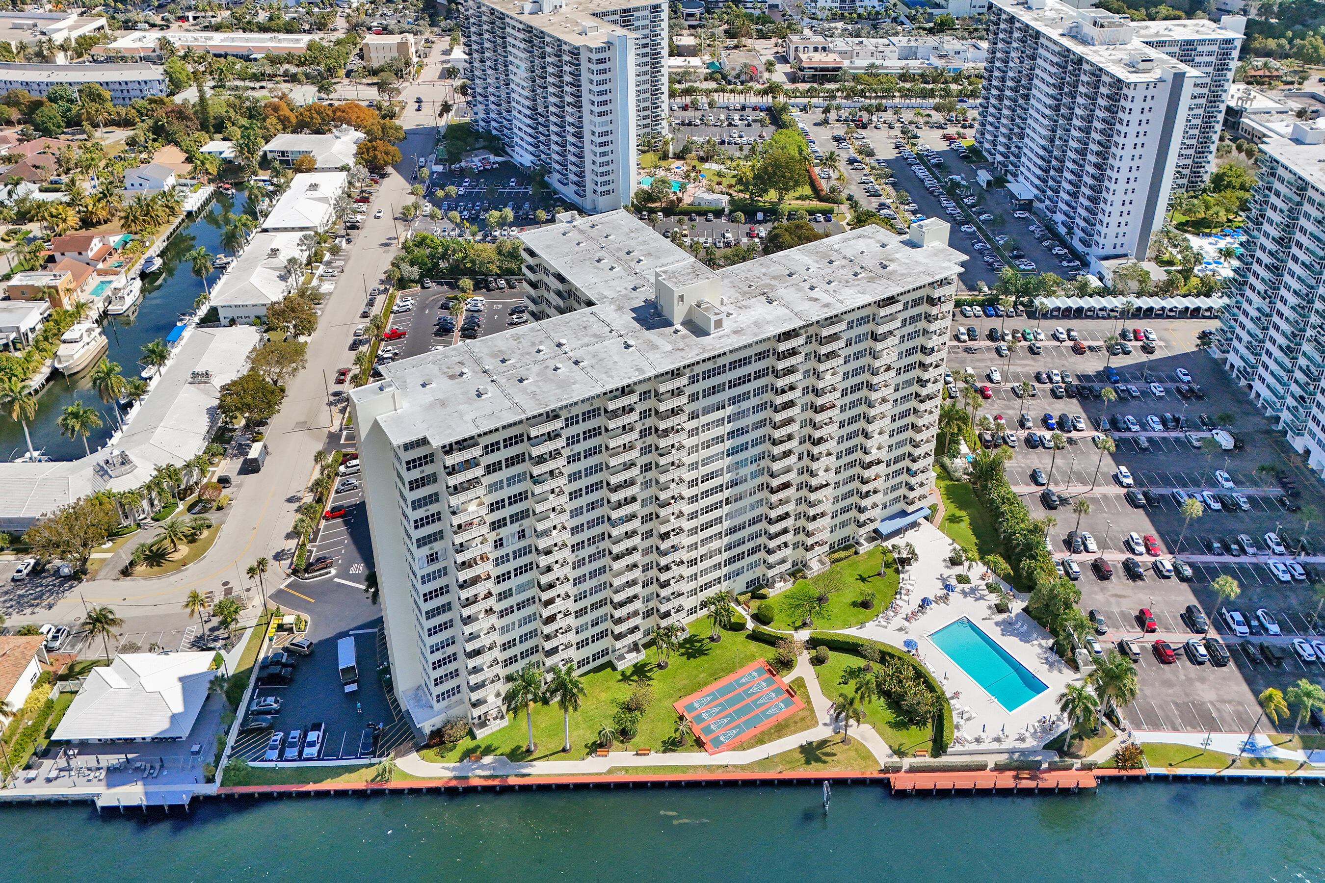 3200 NE 36th Street 220