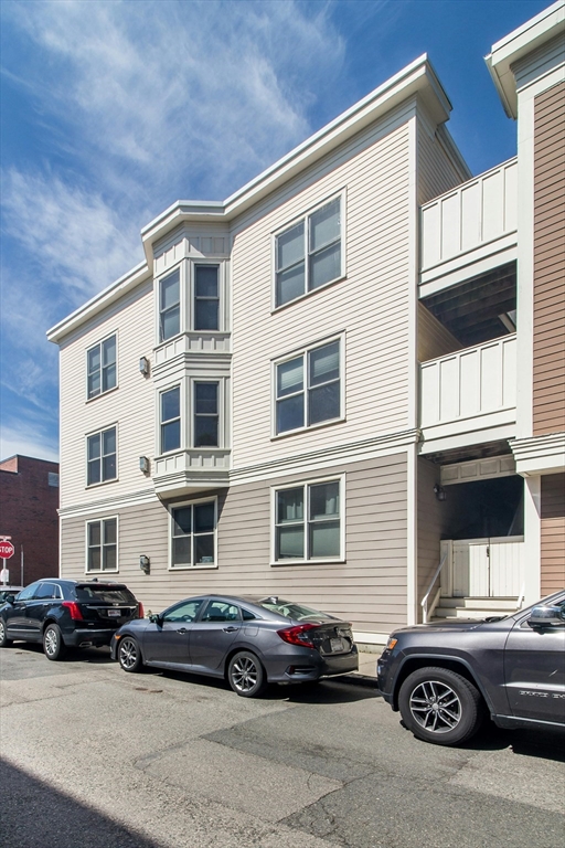 758 E 3rd St # 2
