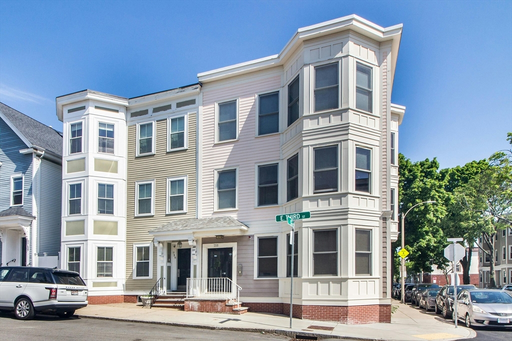 758 E 3rd St # 2