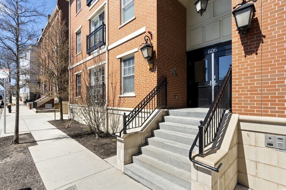 606 East Fourth Street # 203