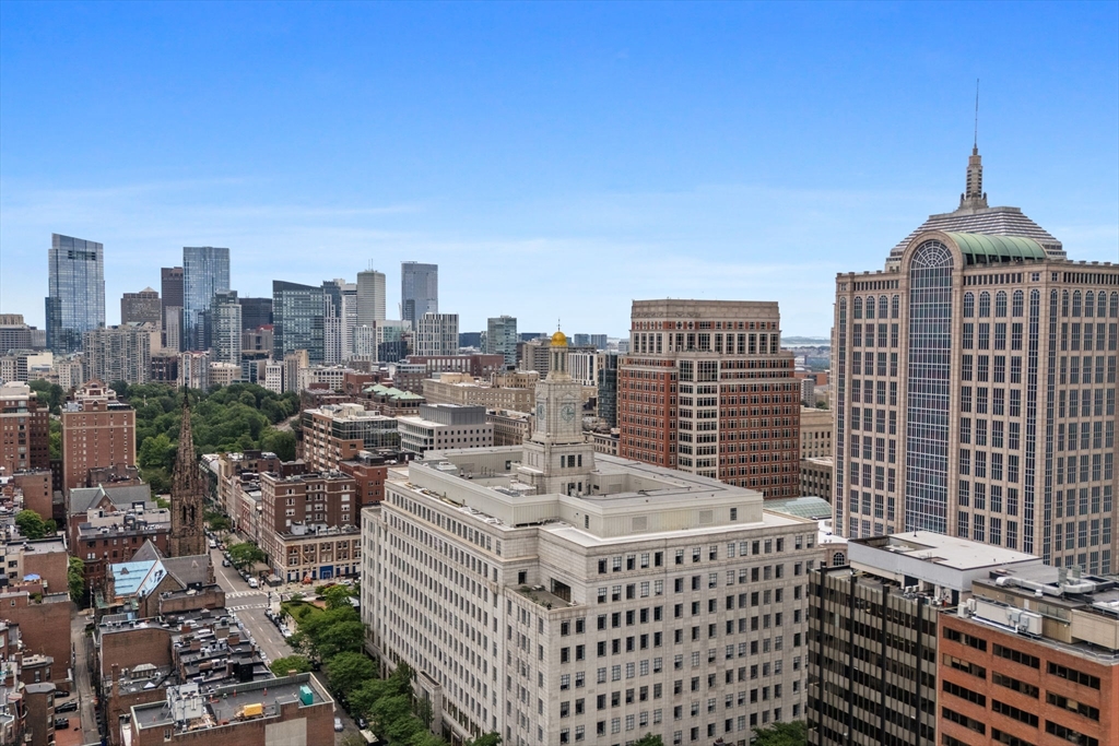 326 Dartmouth St # 1