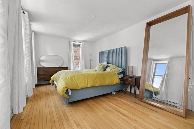 328 Commercial Street # 52