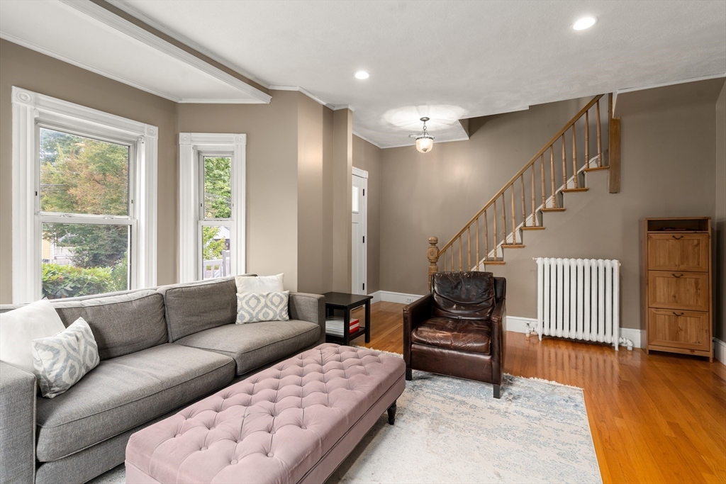 639 Pleasant St