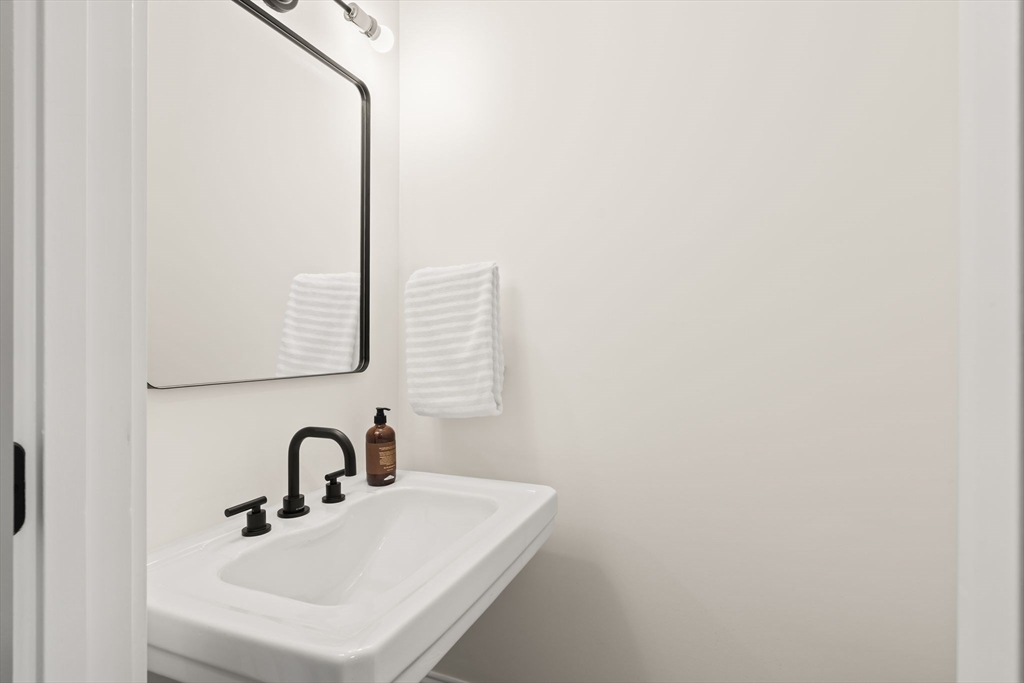 53 Thomas Park # 2