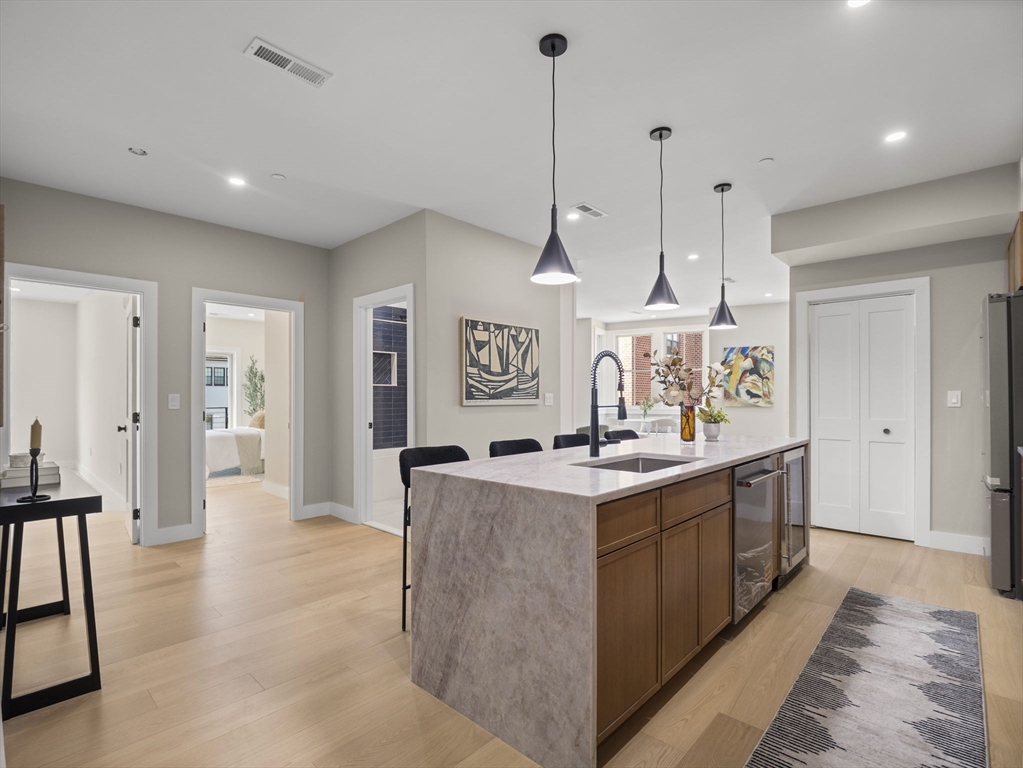 106-108 Bunker Hill St # 6P