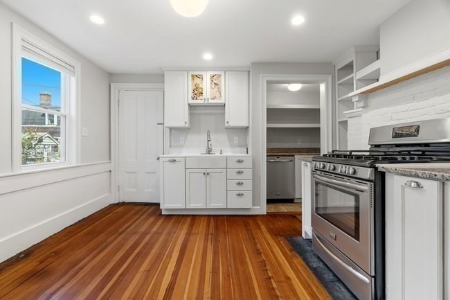 512 East Broadway