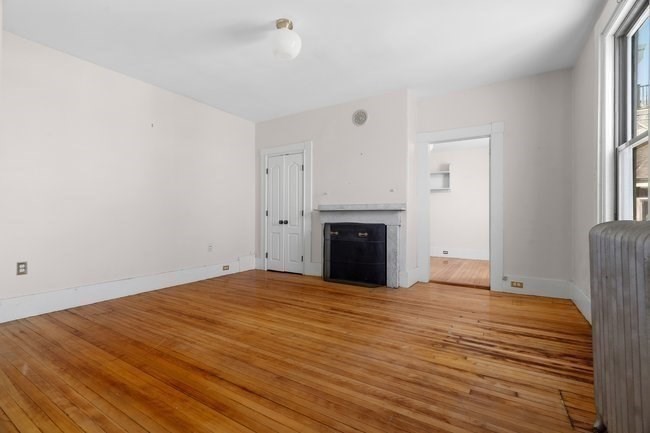 512 East Broadway