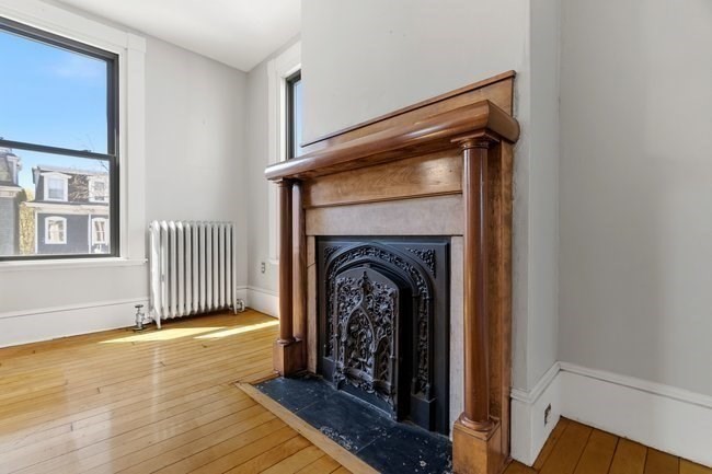 512 East Broadway