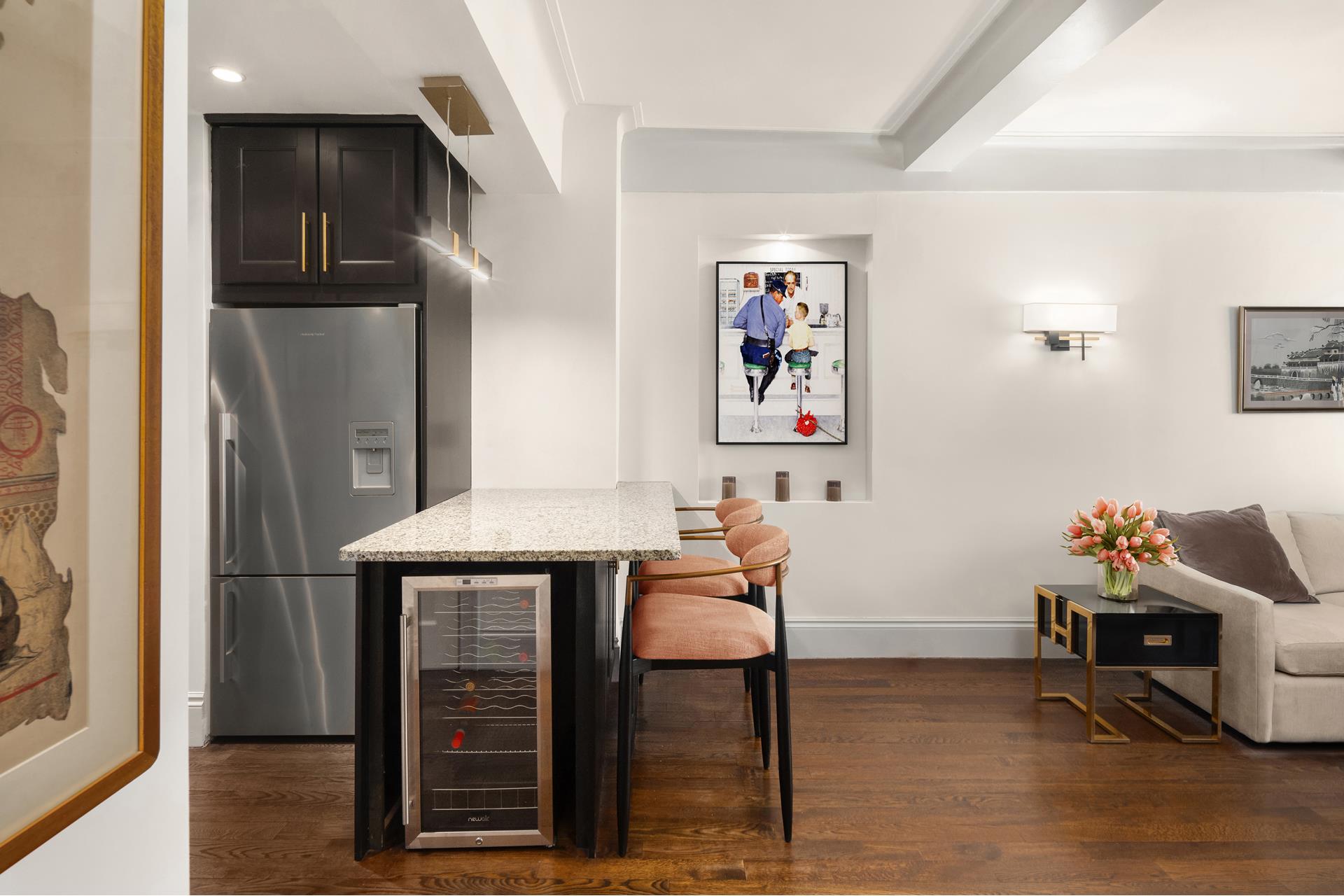 7 PARK Avenue 121