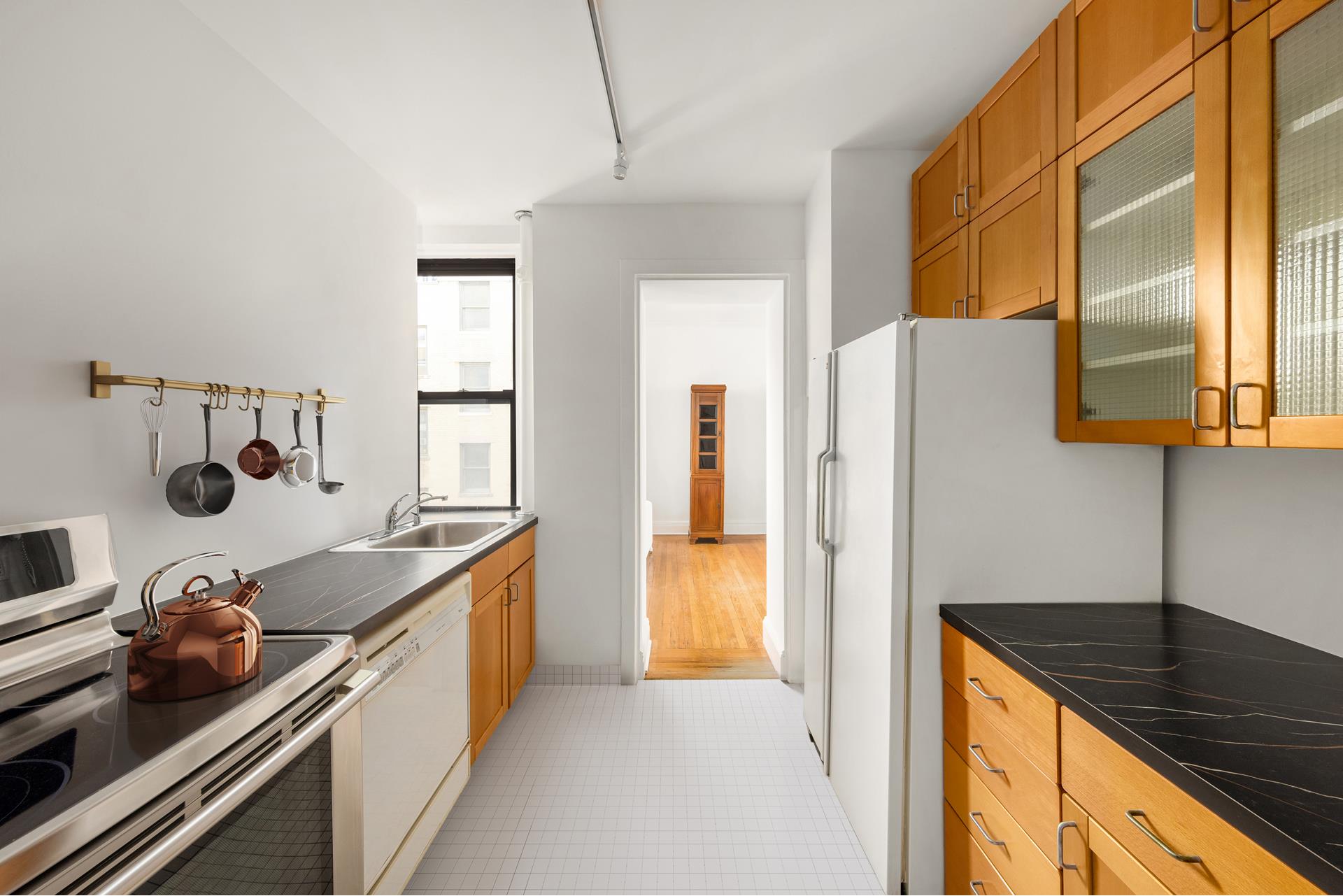 325 RIVERSIDE Drive 122