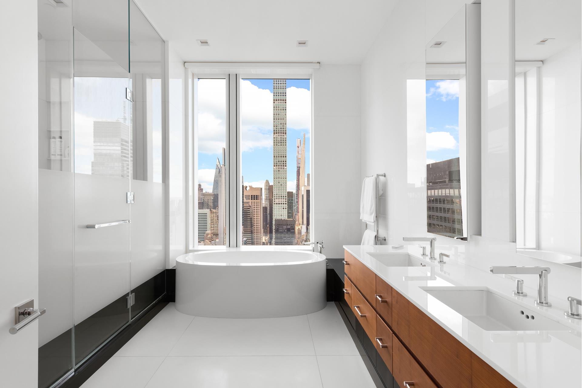 252 E 57TH Street 59A
