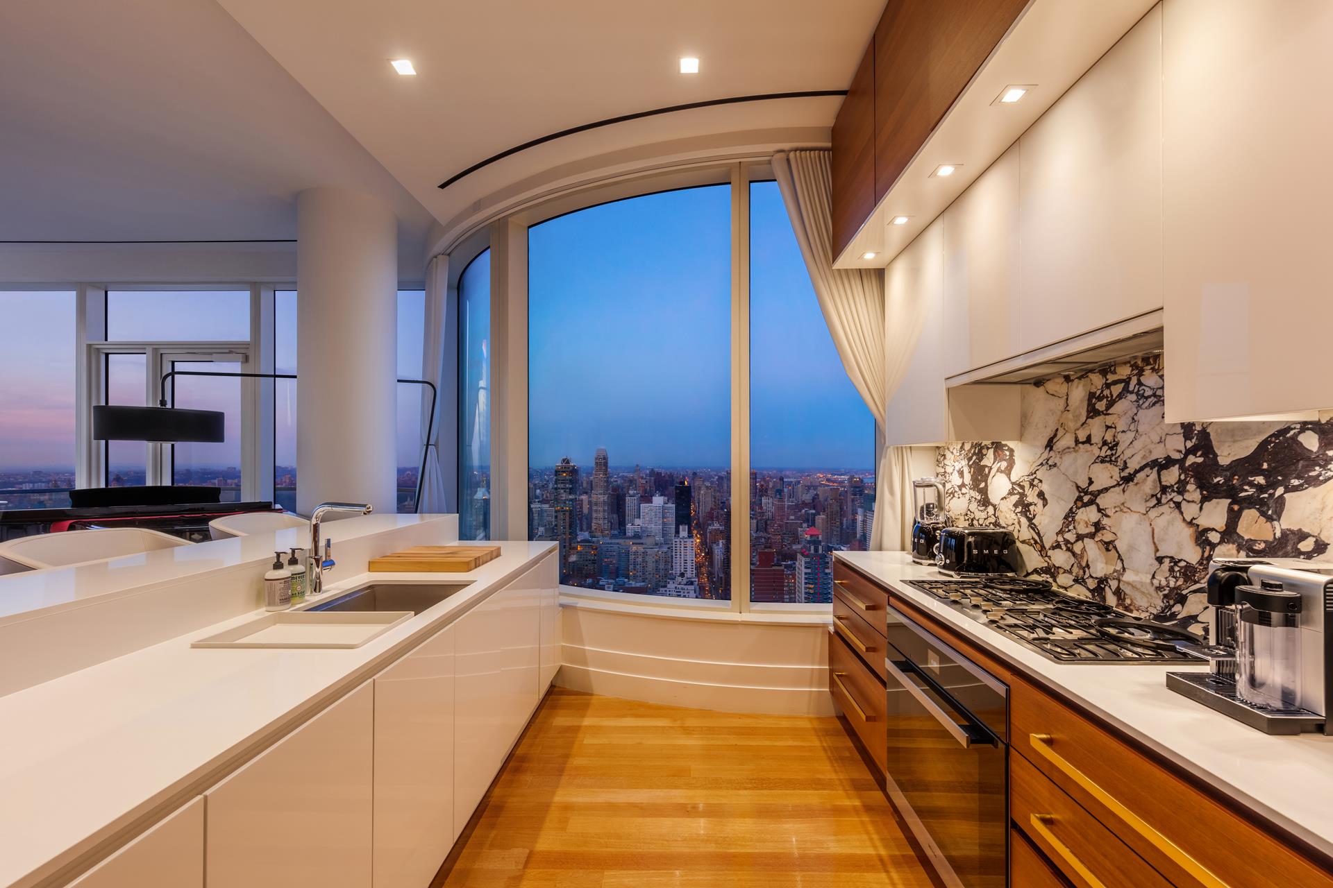 252 E 57TH Street 59A