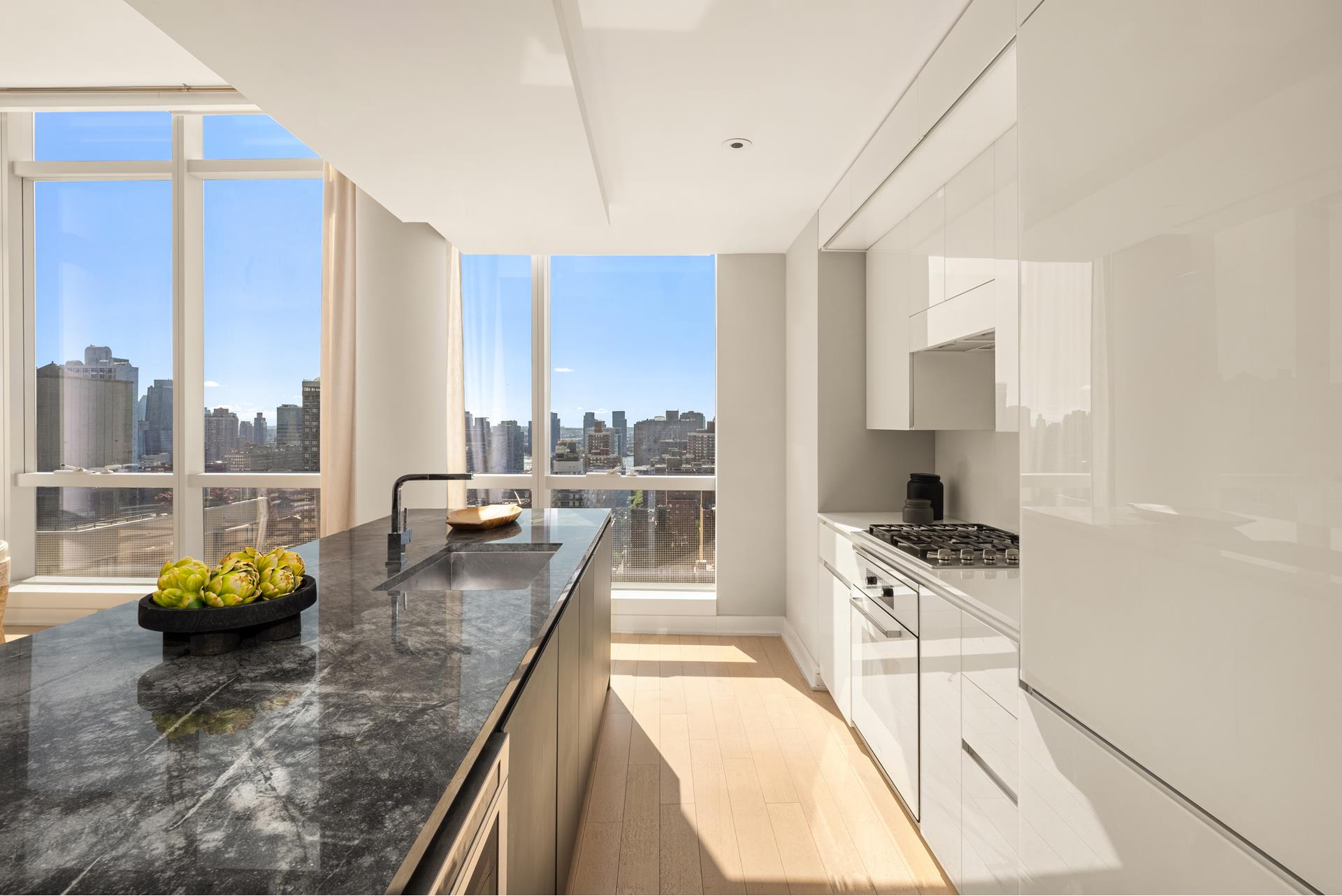 400 PARK Avenue S 26C