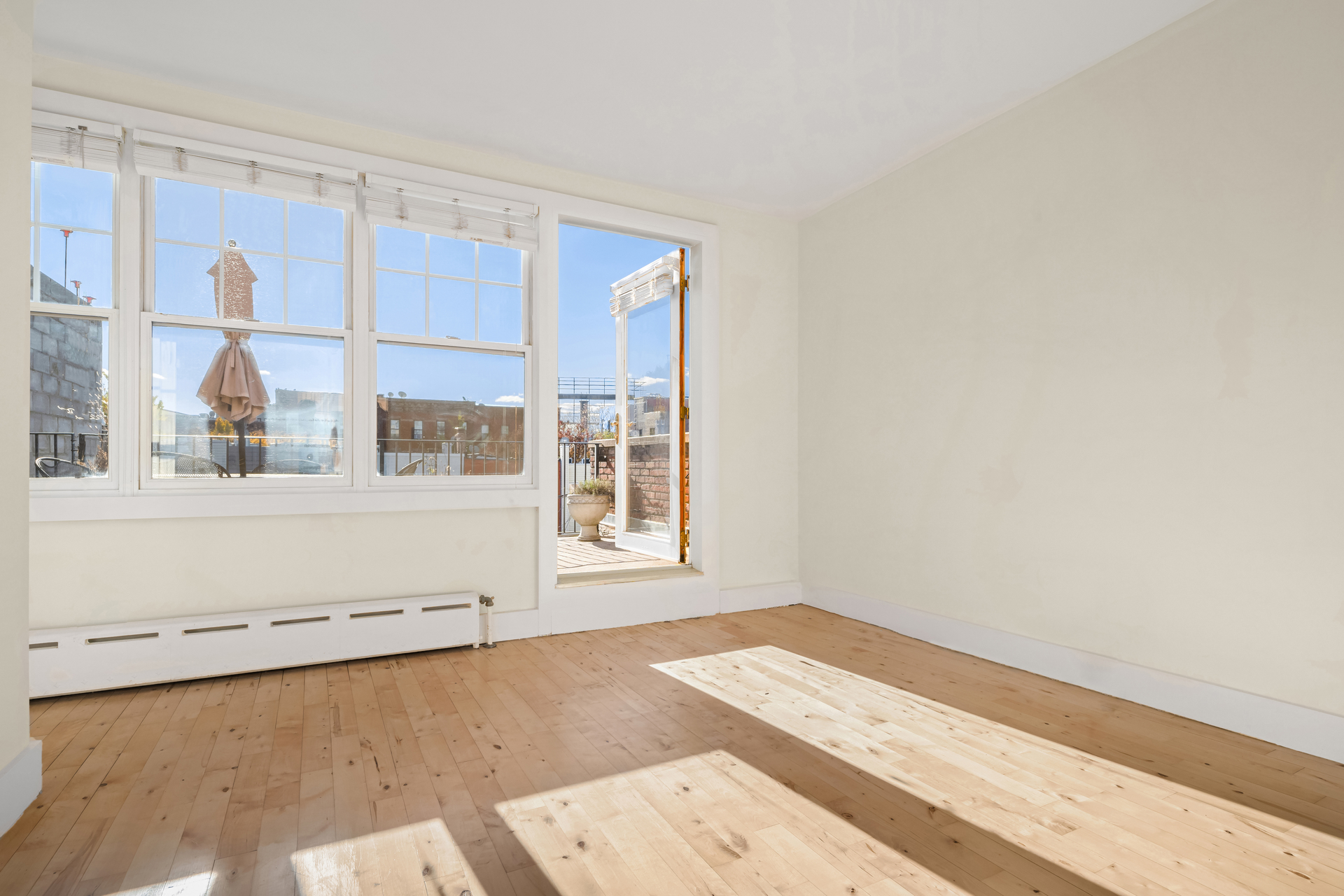 98 15TH Street 3