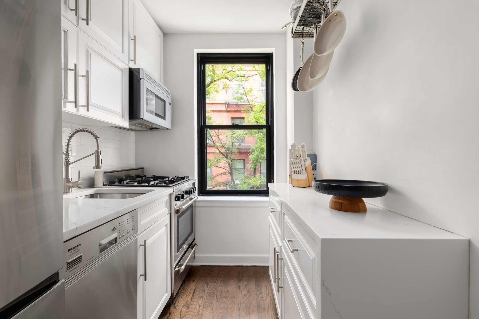 81 BEDFORD Street 4B