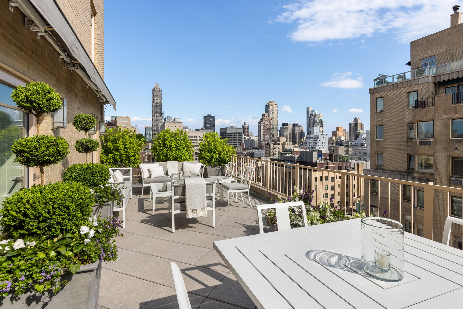 880 5TH Avenue 18G