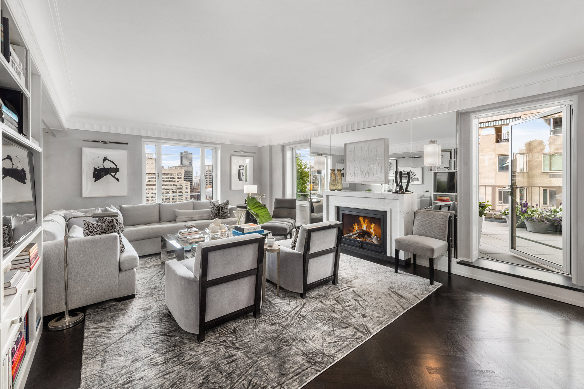 880 5TH Avenue 18G