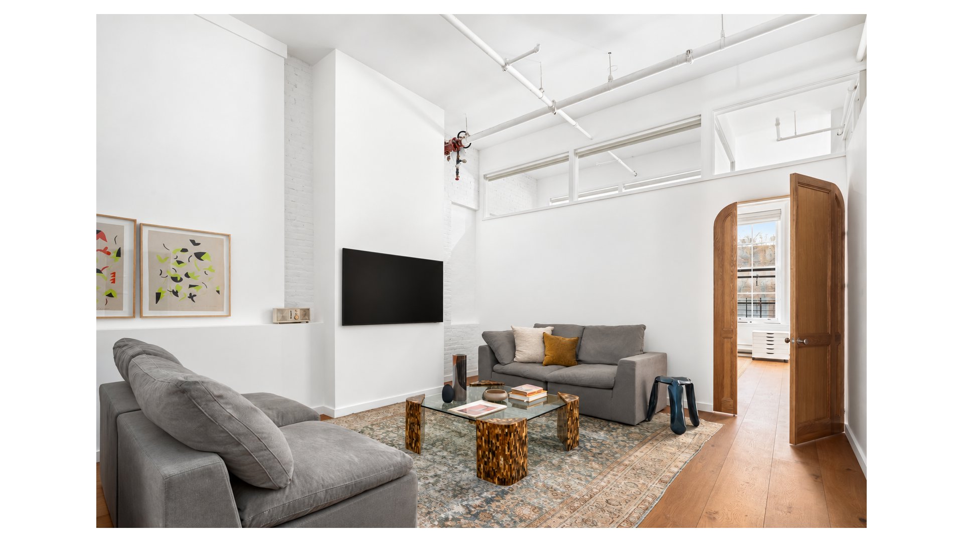 132 DUANE Street 2