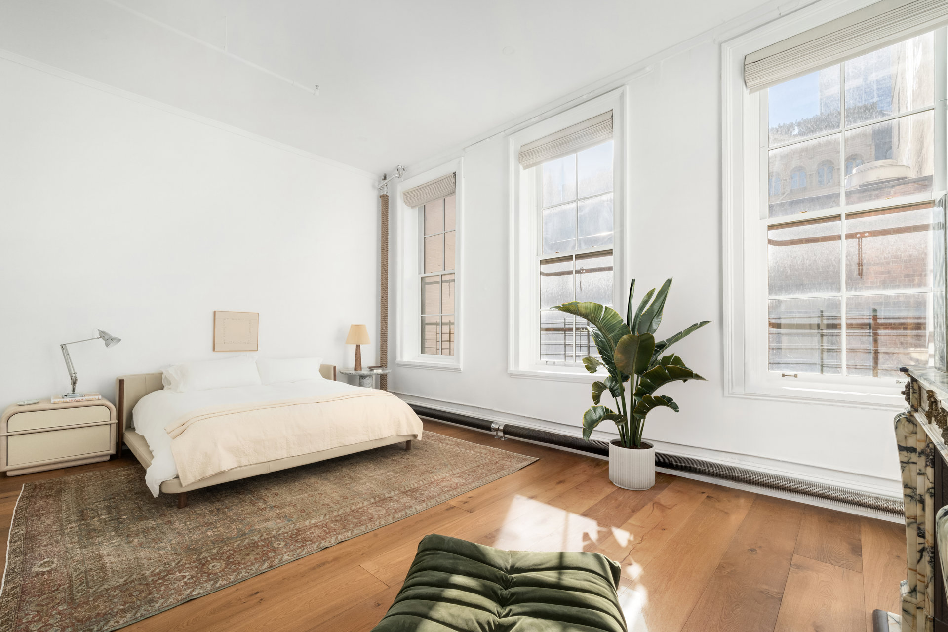 132 DUANE Street 2