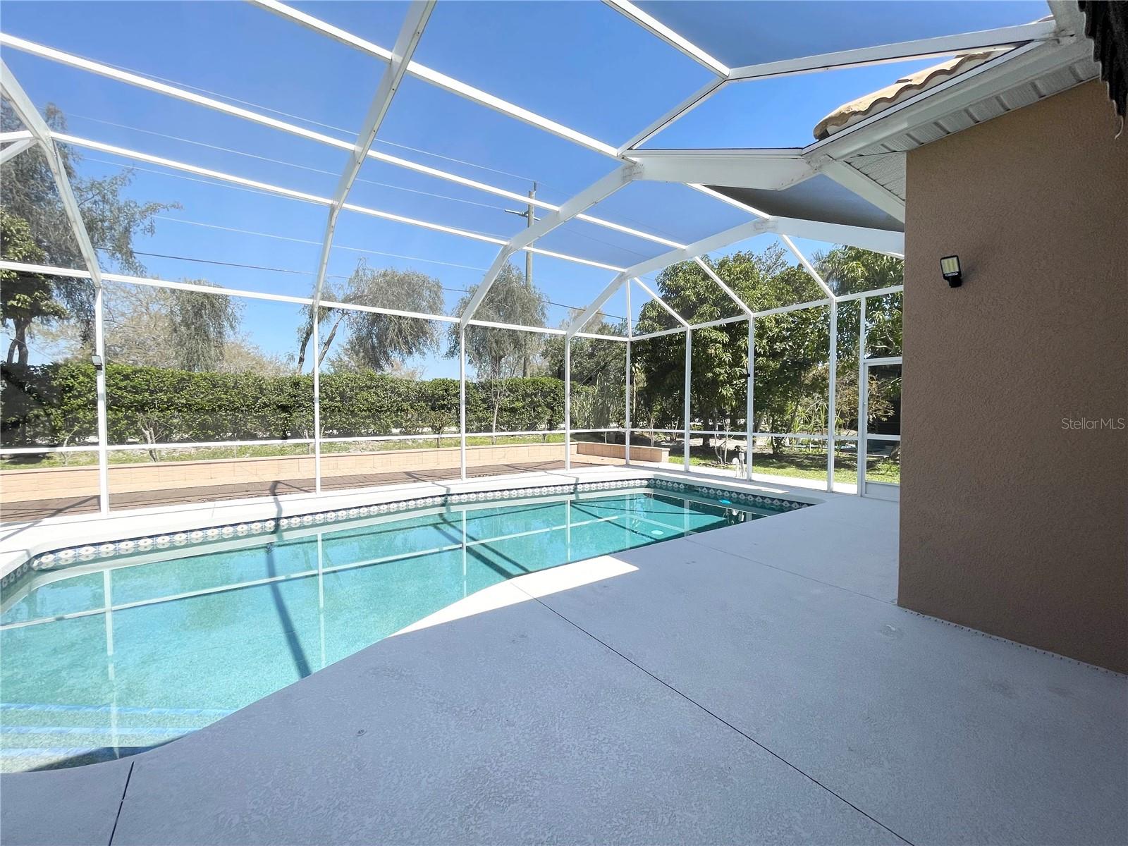 1106 FRASER PINE BLVD