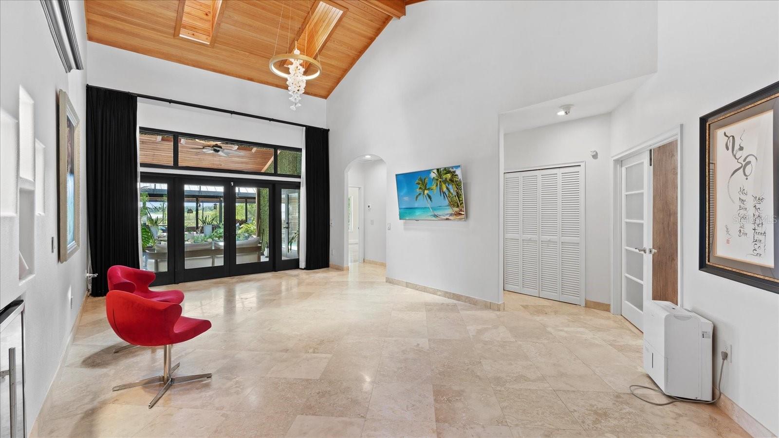 13450 E LAKE MARY JANE RD