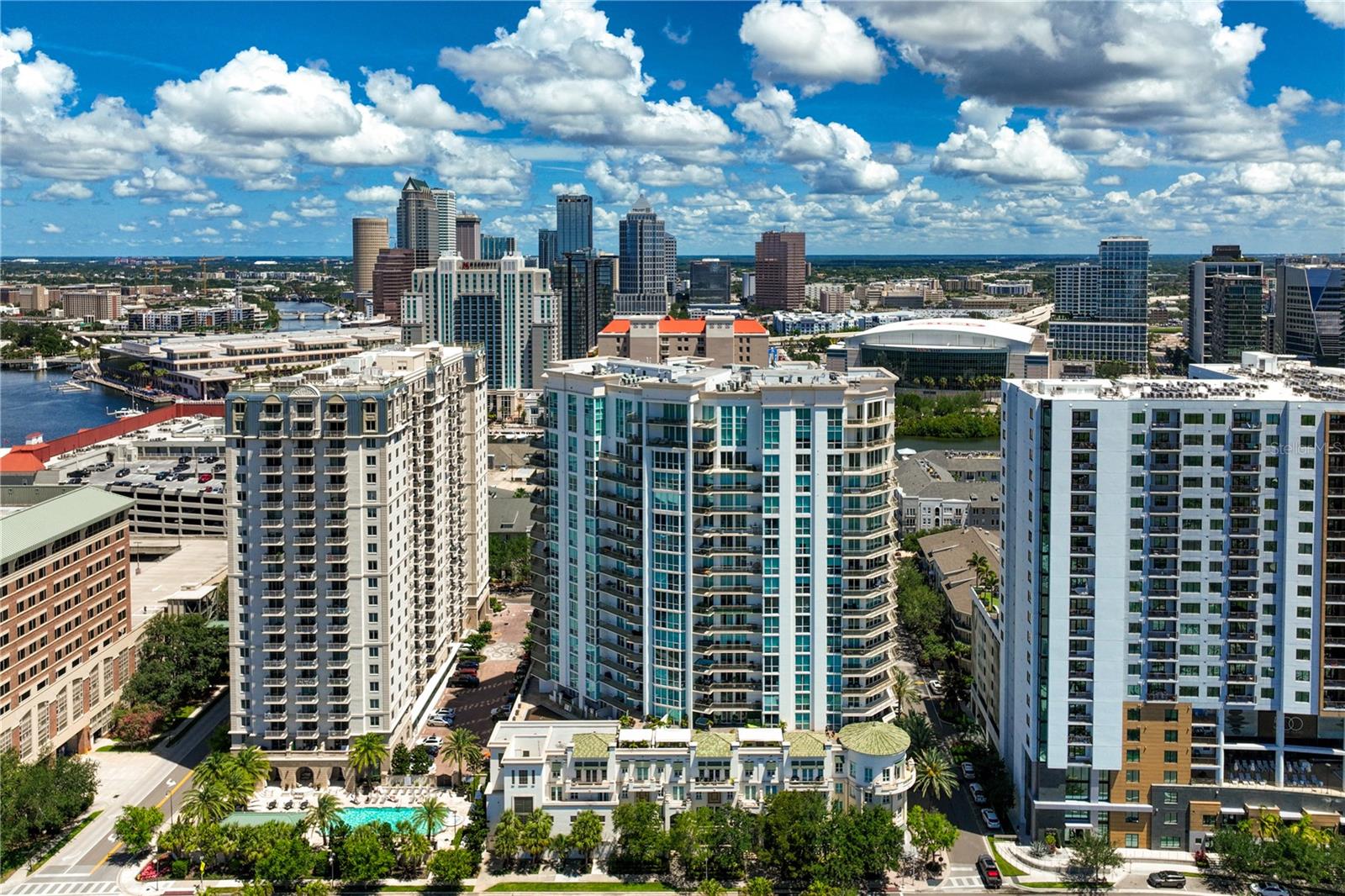 450 KNIGHTS RUN AVE #504