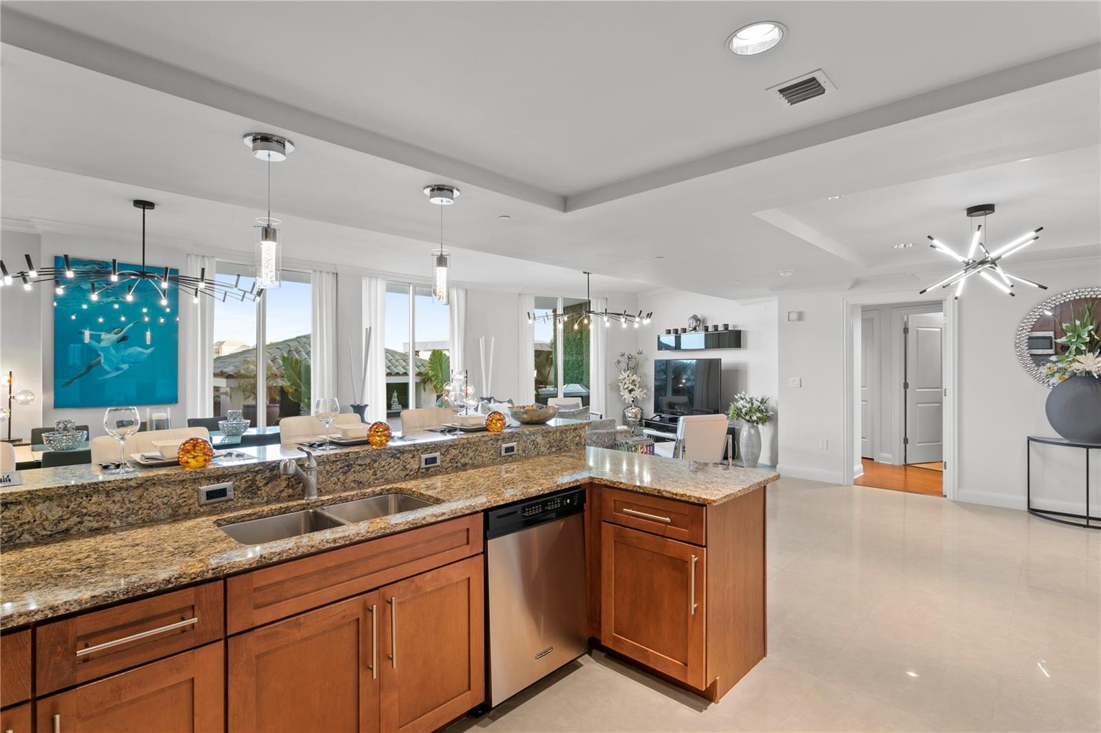 450 KNIGHTS RUN AVE #504