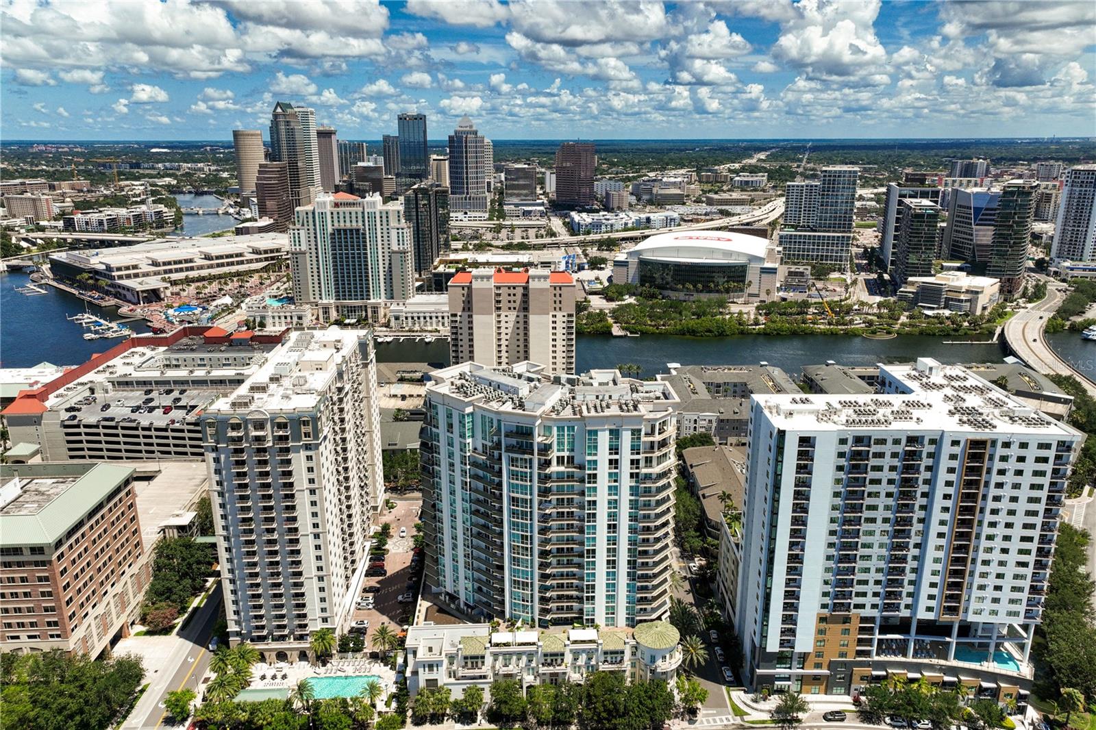 450 KNIGHTS RUN AVE #504