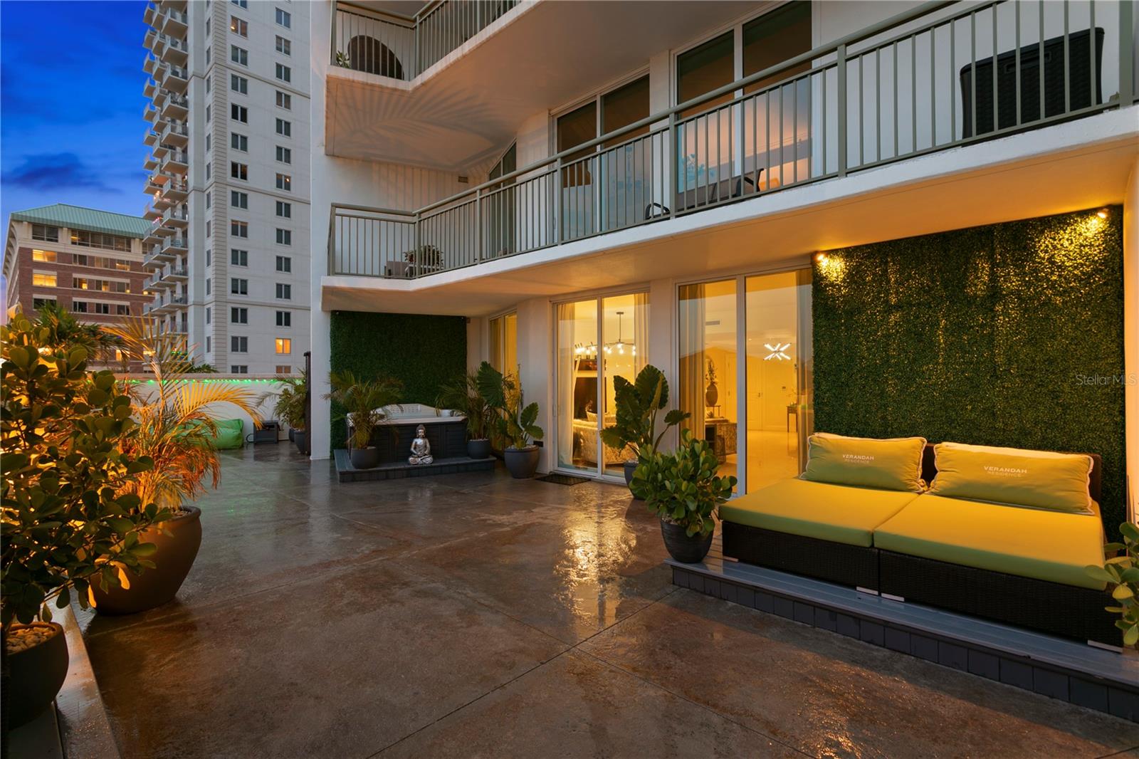 450 KNIGHTS RUN AVE #504