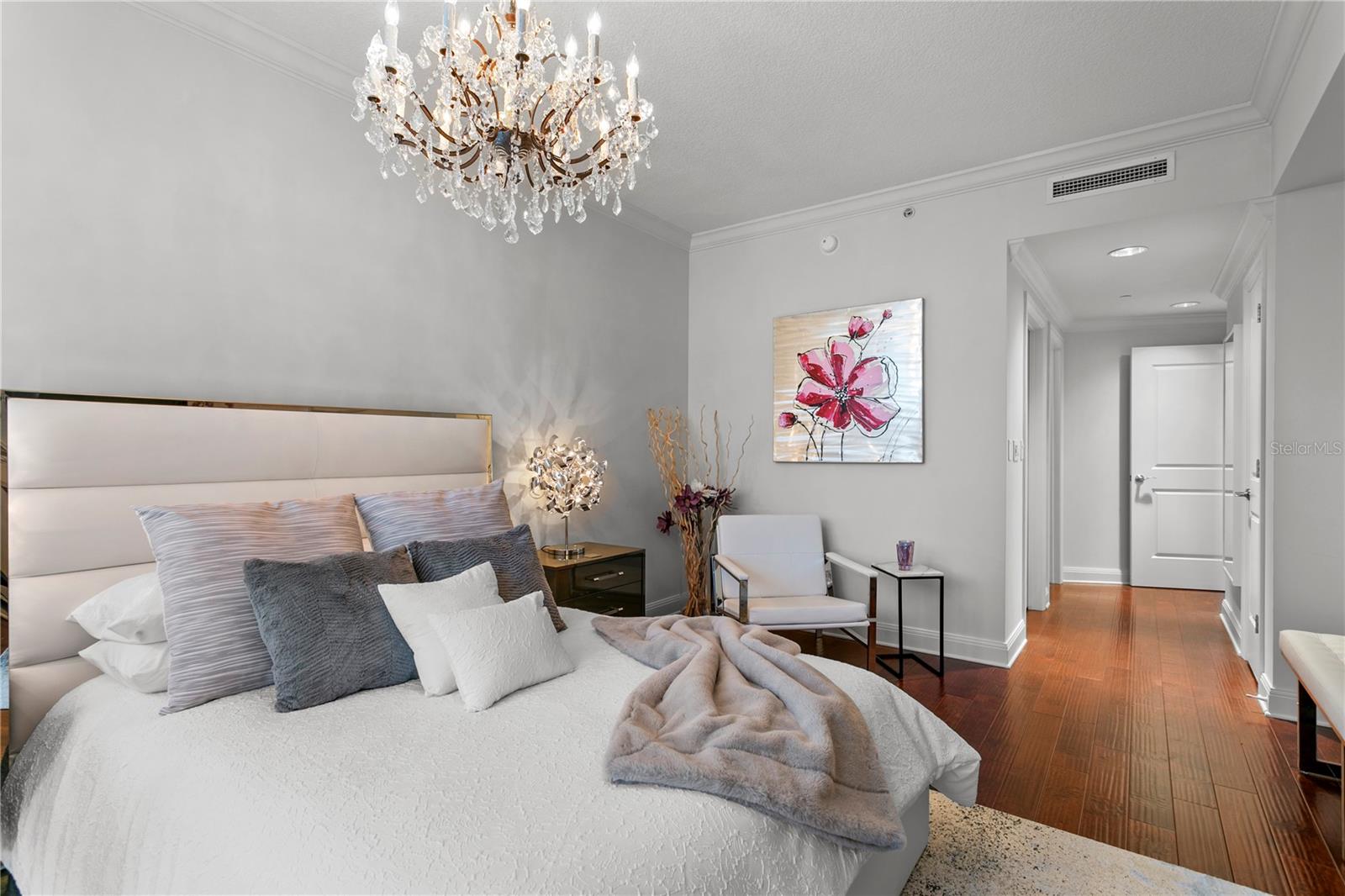 450 KNIGHTS RUN AVE #504