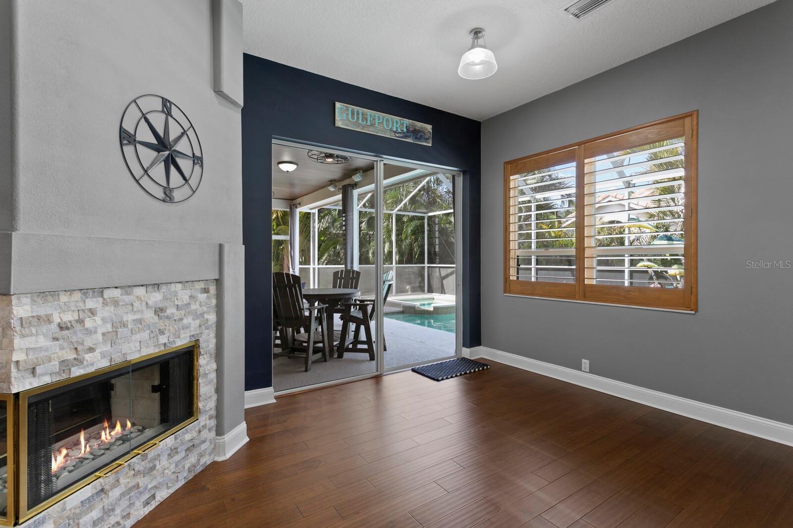 6227 PASADENA POINT BLVD