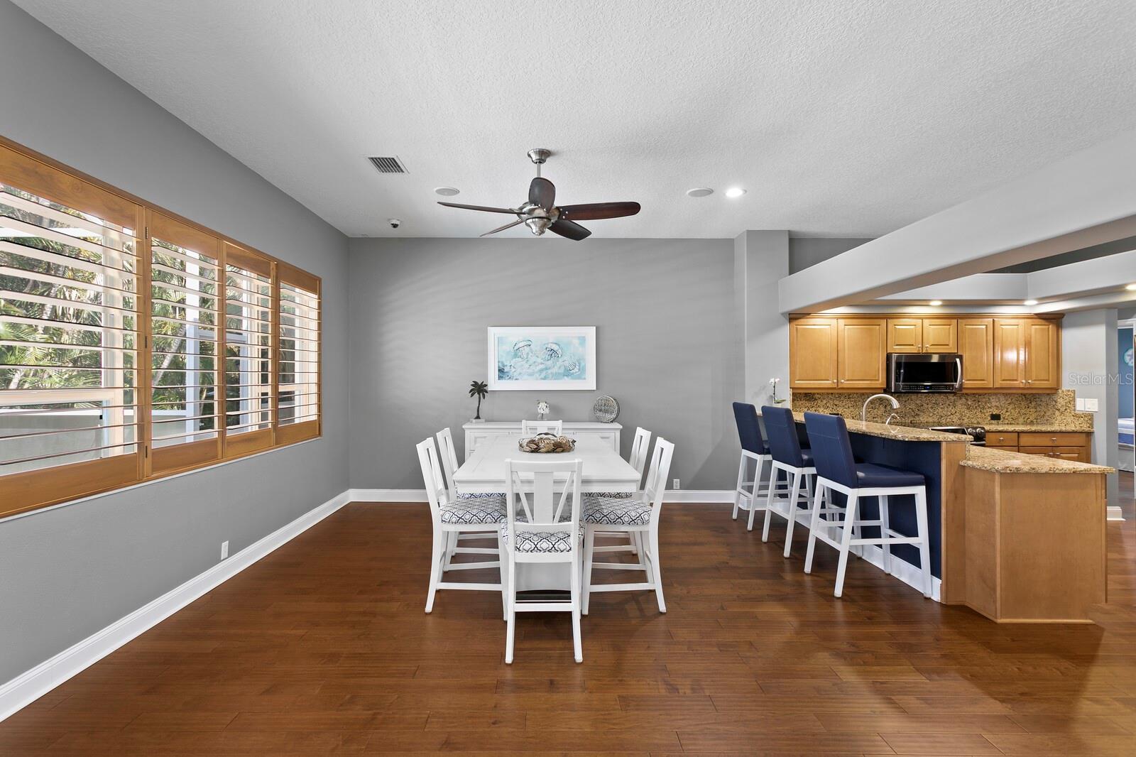 6227 PASADENA POINT BLVD