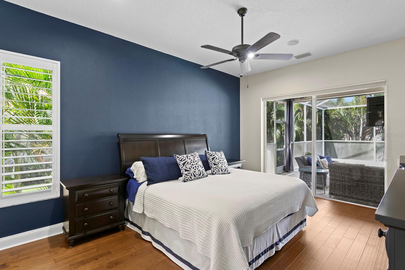 6227 PASADENA POINT BLVD