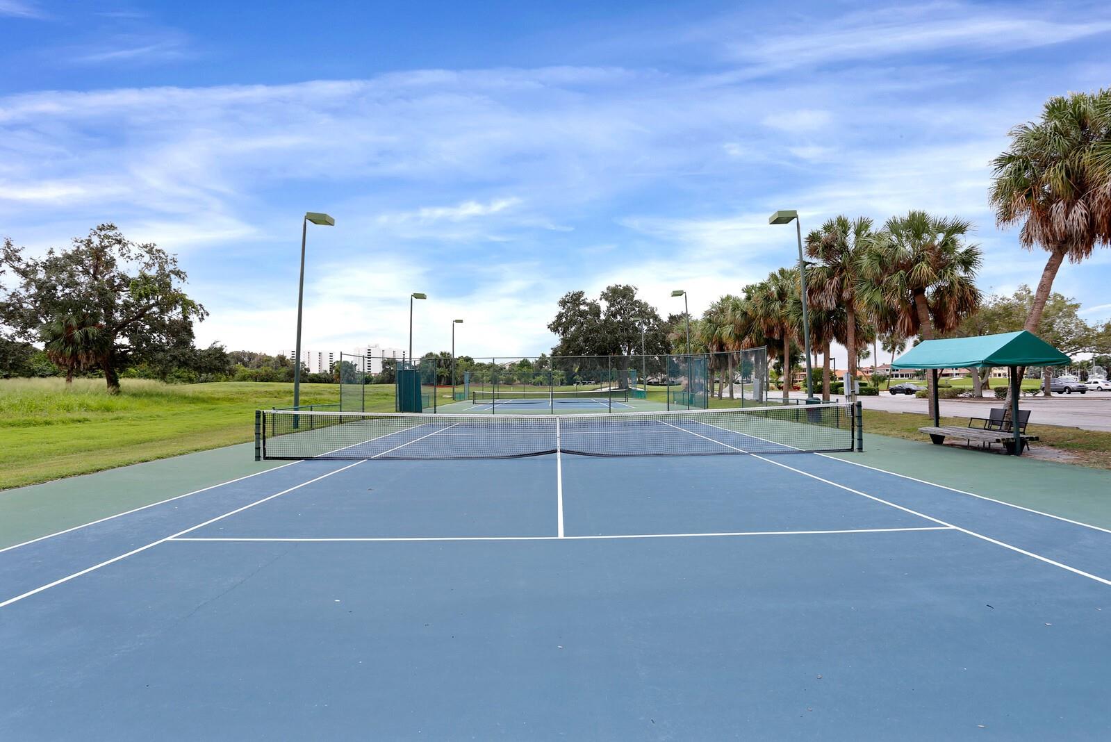 6227 PASADENA POINT BLVD