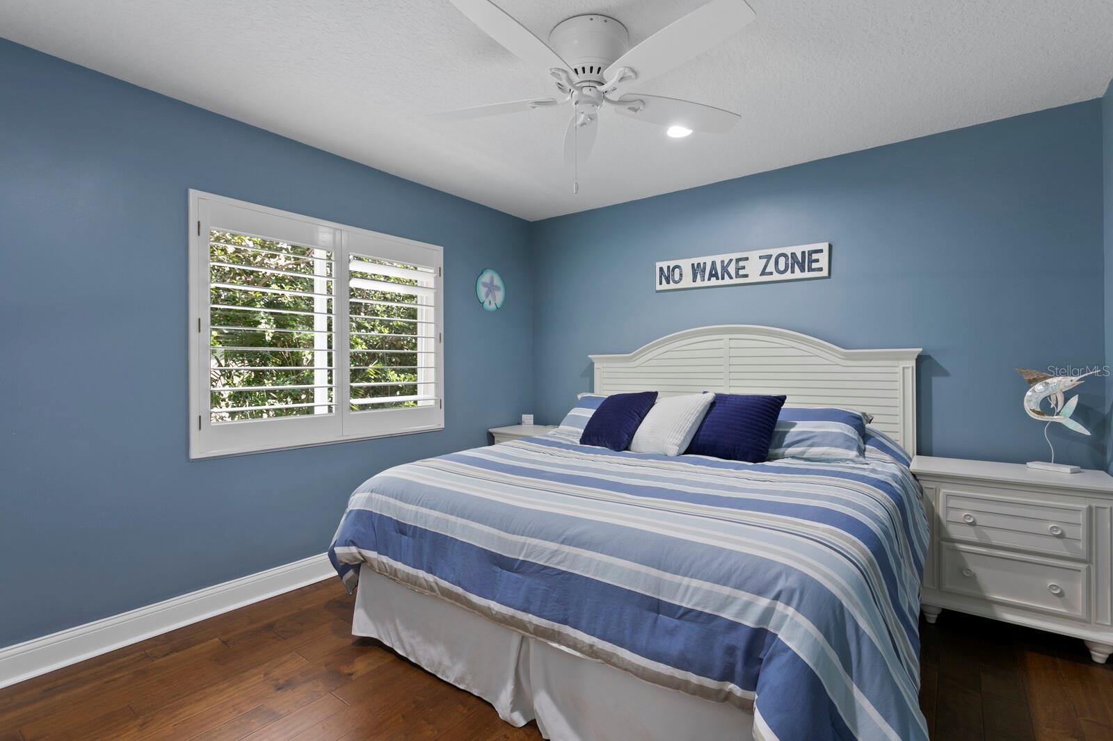 6227 PASADENA POINT BLVD