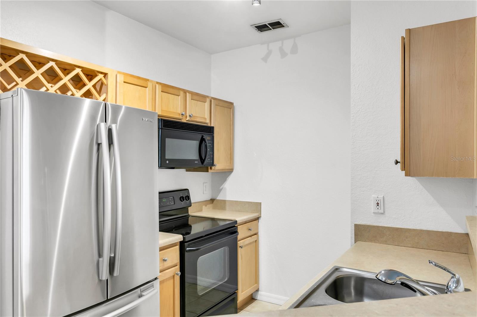 5000 CULBREATH KEY WAY #8205