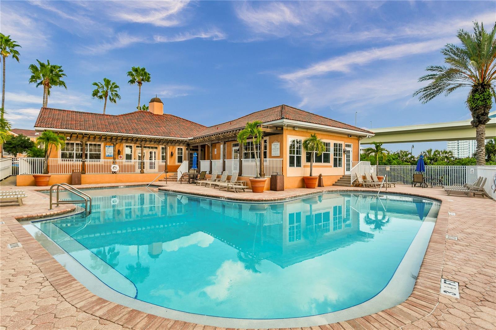 5000 CULBREATH KEY WAY #8205