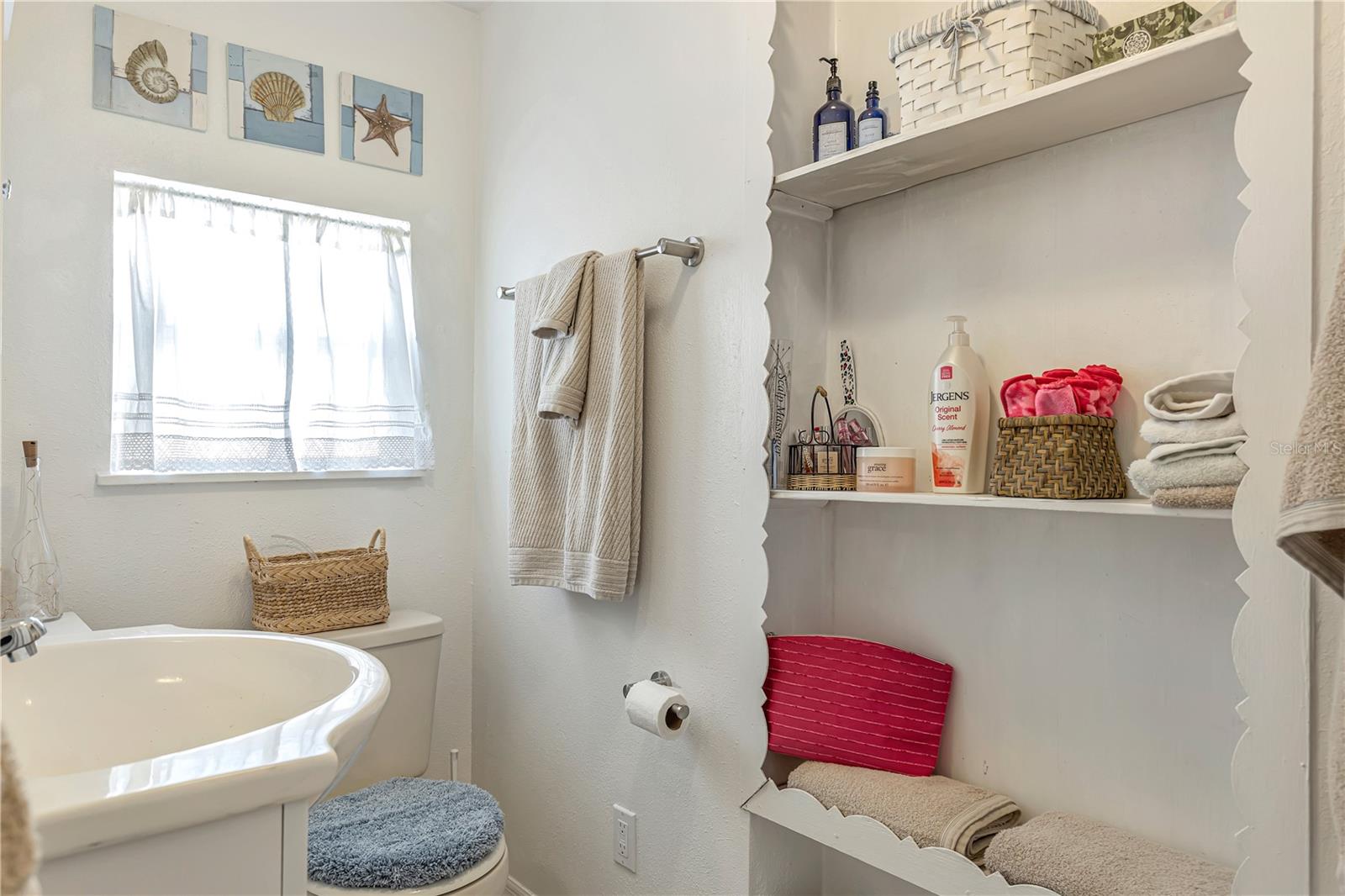 4404 W BALLAST POINT BLVD