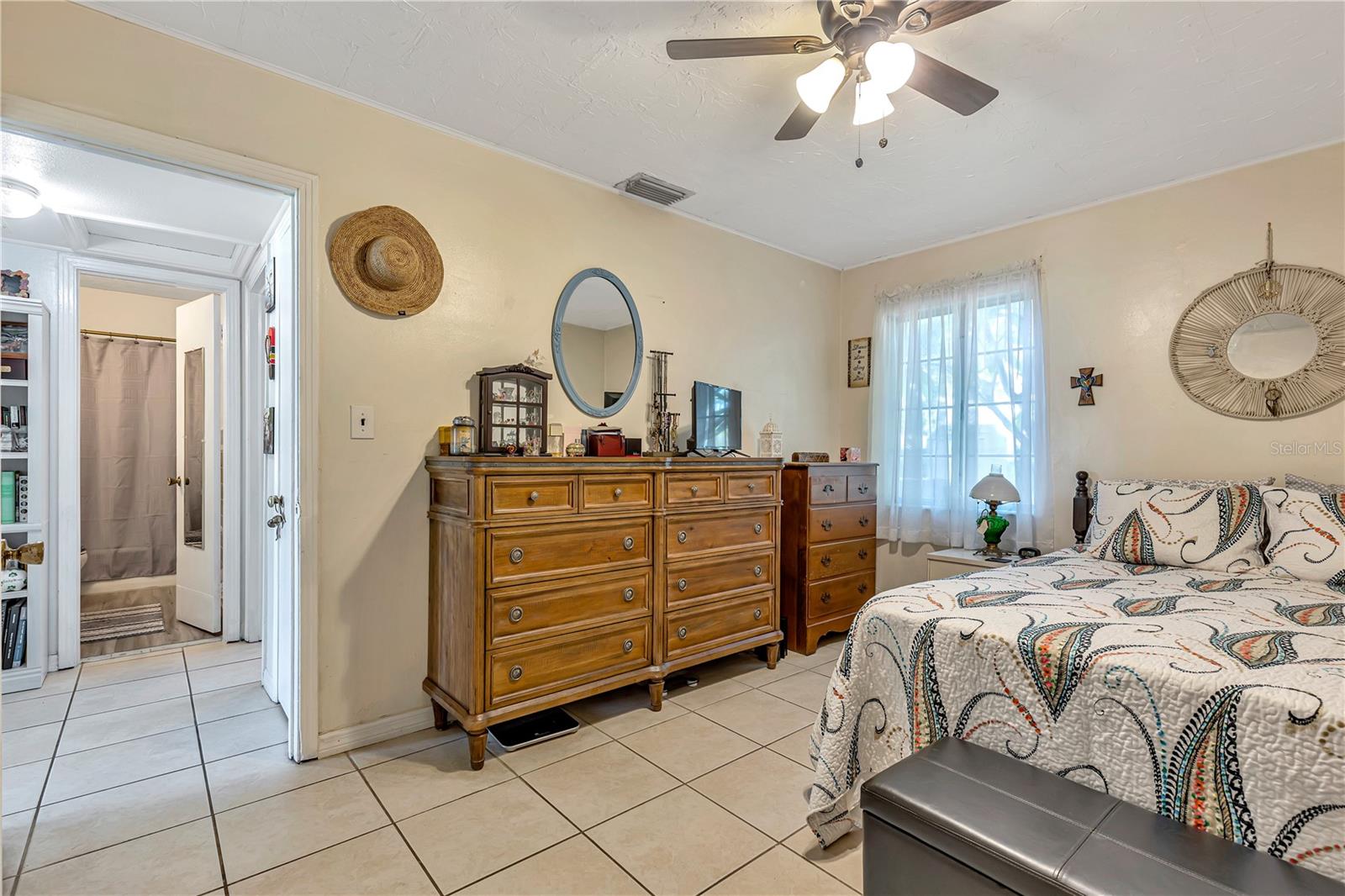 4404 W BALLAST POINT BLVD