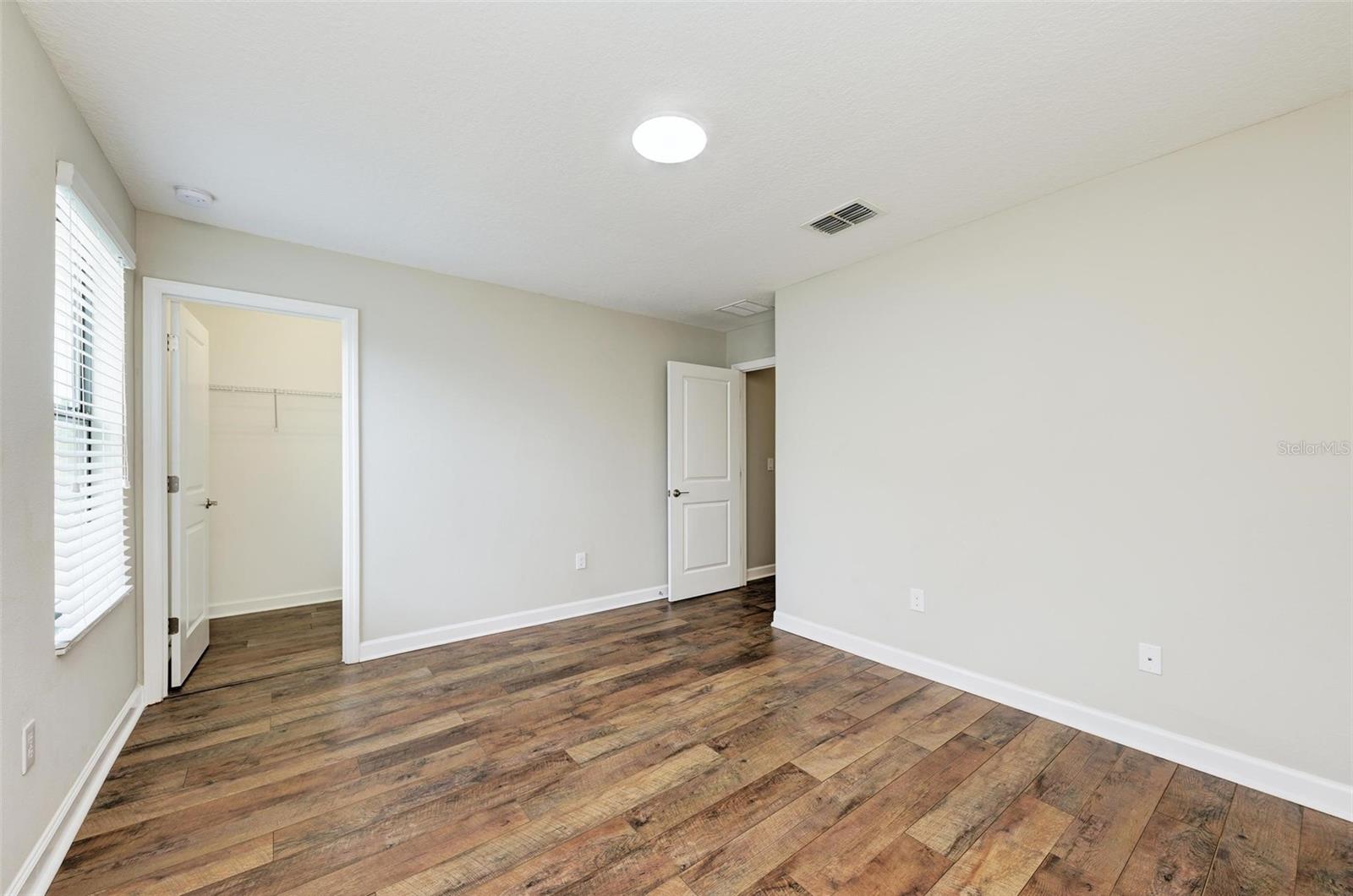 10068 VICTORY GALLOP LOOP