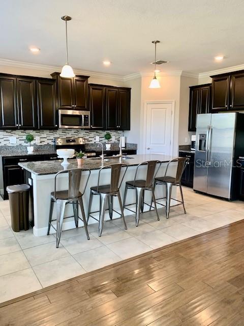 10068 VICTORY GALLOP LOOP