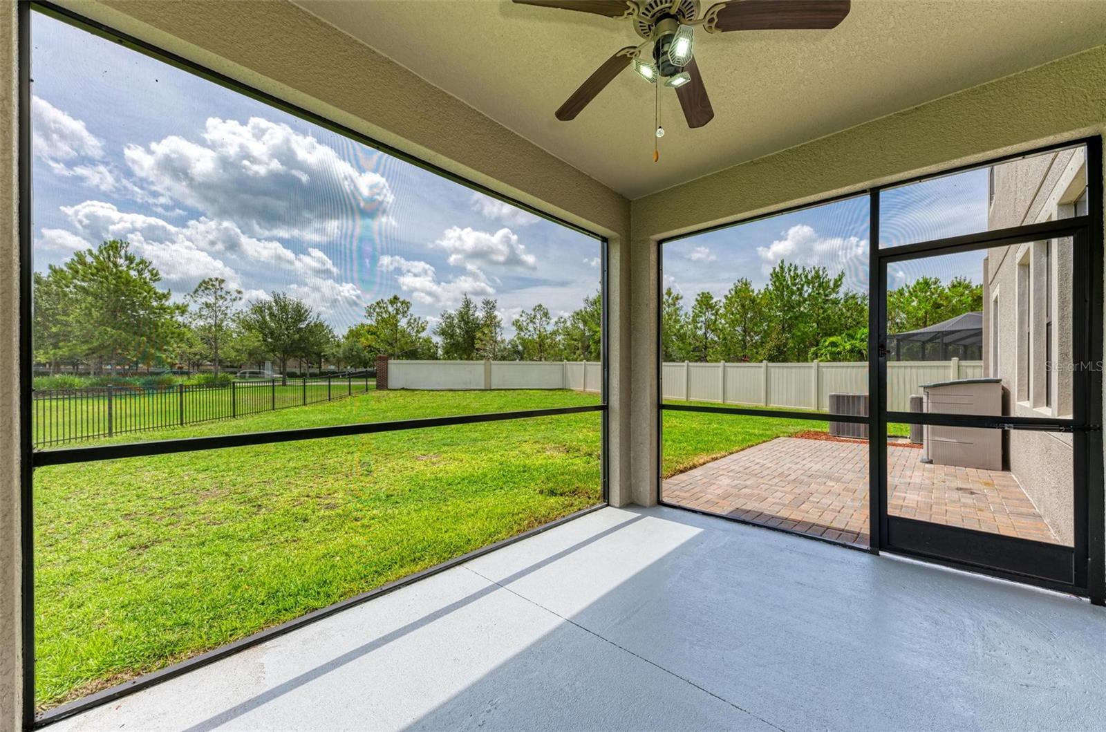 10068 VICTORY GALLOP LOOP