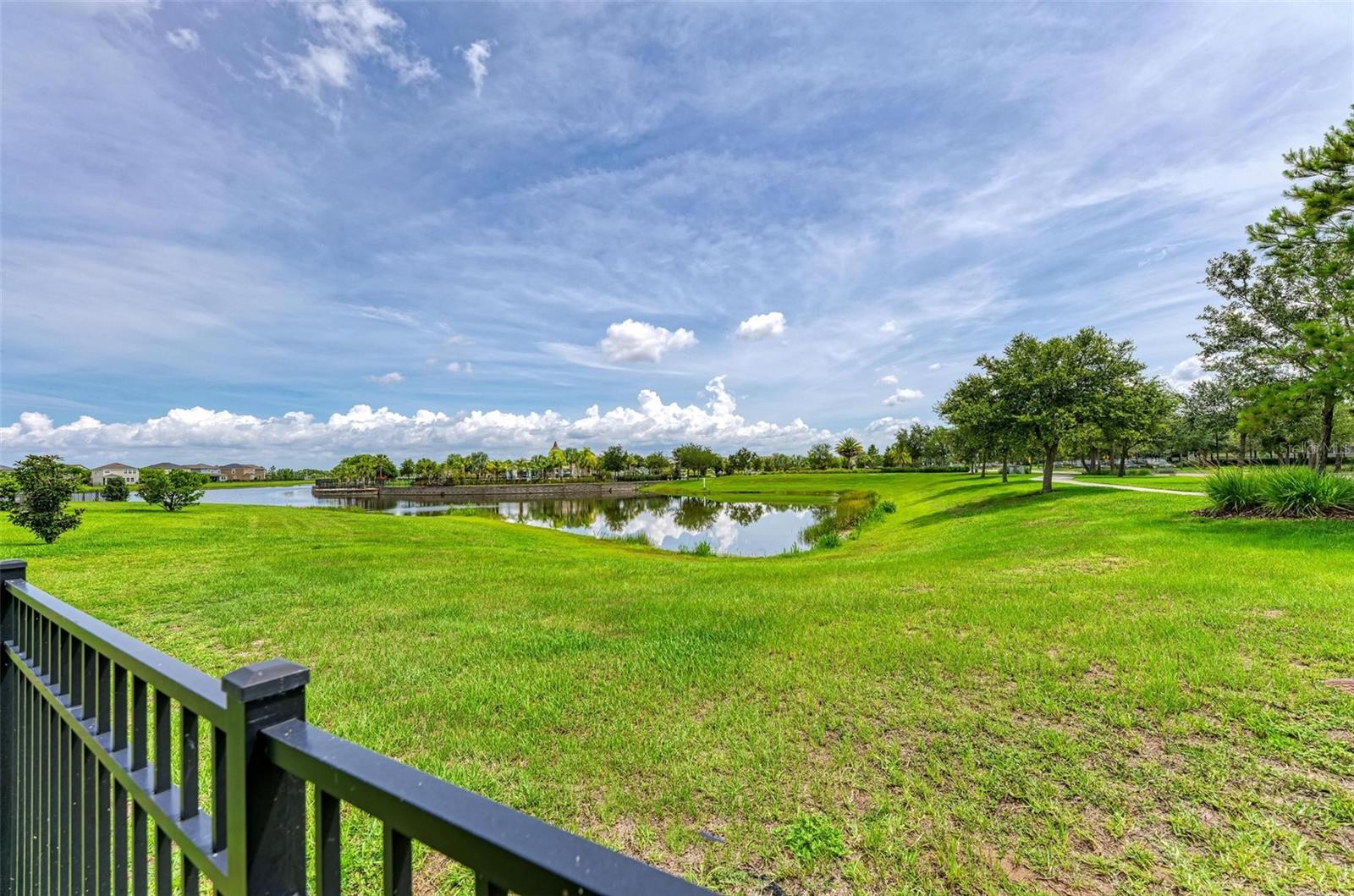 10068 VICTORY GALLOP LOOP