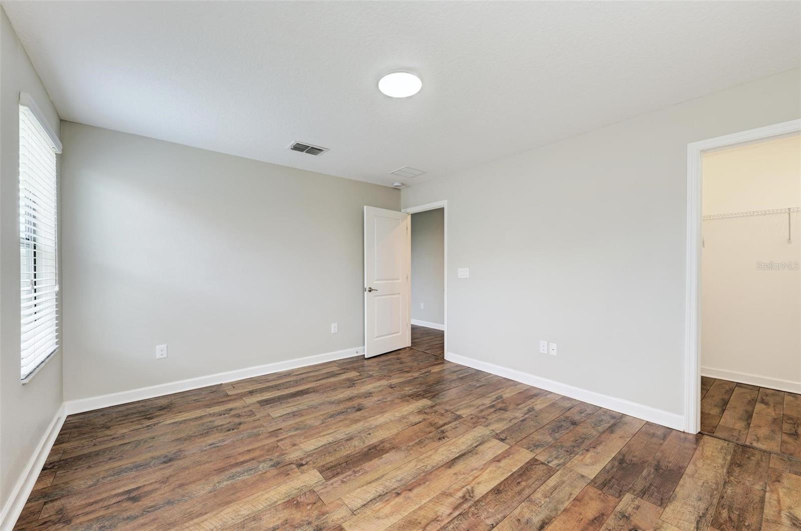 10068 VICTORY GALLOP LOOP