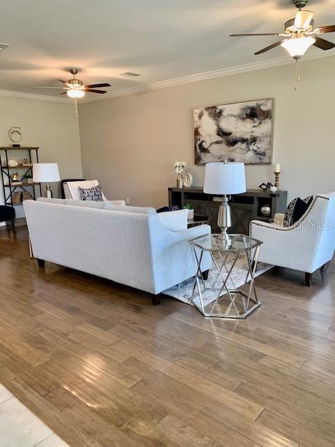 10068 VICTORY GALLOP LOOP